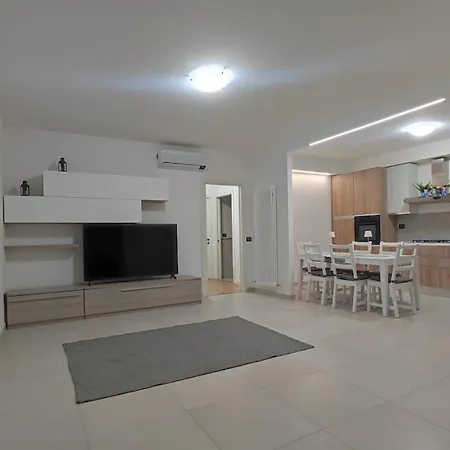 De Luca's House Apartmán Pesaro